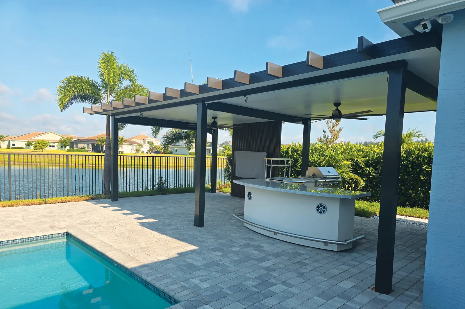 Naturewood pergolas by Elite Aluminum